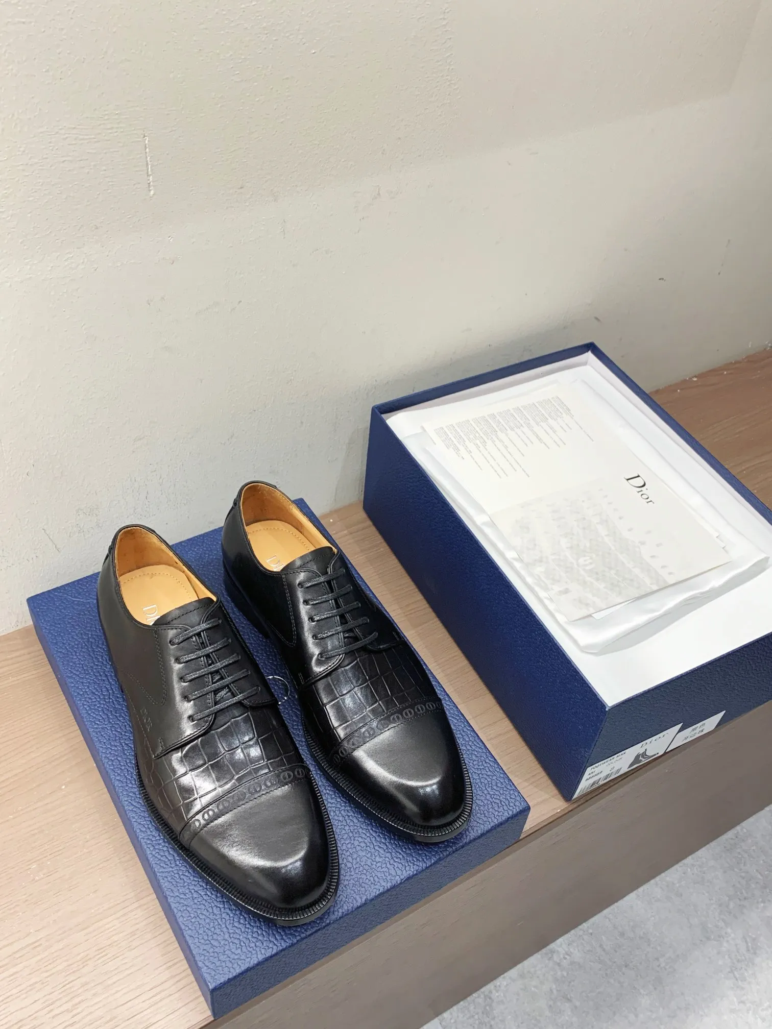 940💰 Dior high-end men's boutique casual leather shoes, imported cowhide upper, water-dyed cowhide lining, imported genuine leather outsole, perfect details, standard code 39-44 (38.45.46 customized, non-returnable and non-exchangeable),